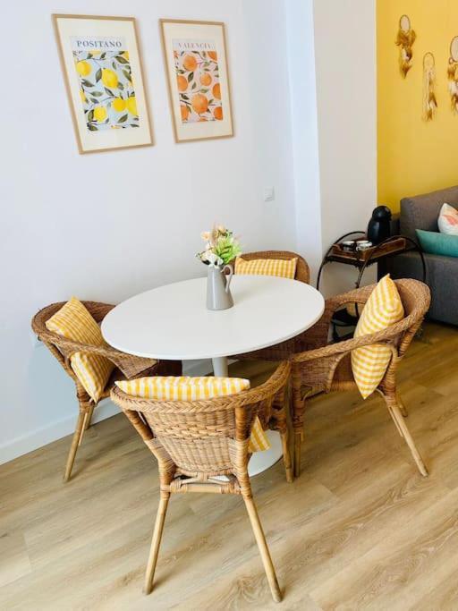 Beautiful And Charming Loft In Russafa Soho Apartamento Valência Exterior foto