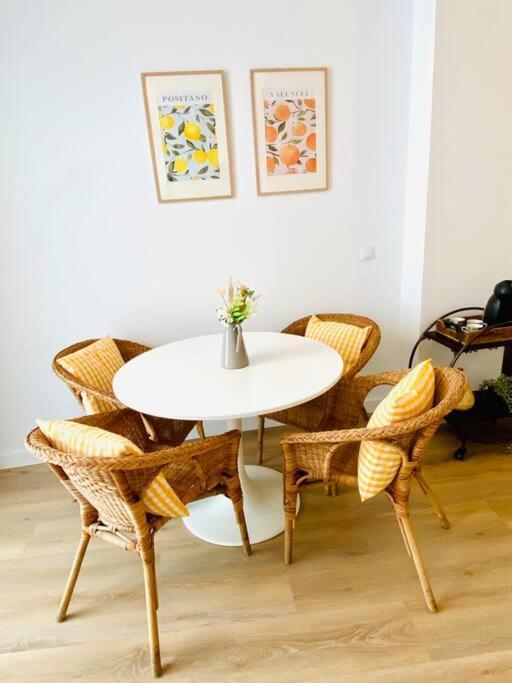 Beautiful And Charming Loft In Russafa Soho Apartamento Valência Exterior foto