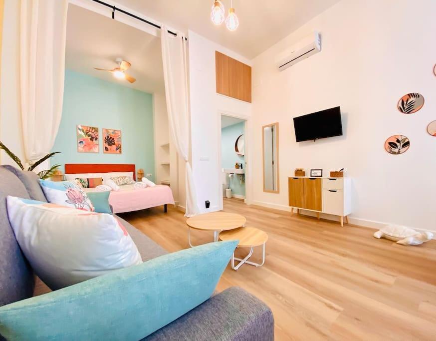 Beautiful And Charming Loft In Russafa Soho Apartamento Valência Exterior foto